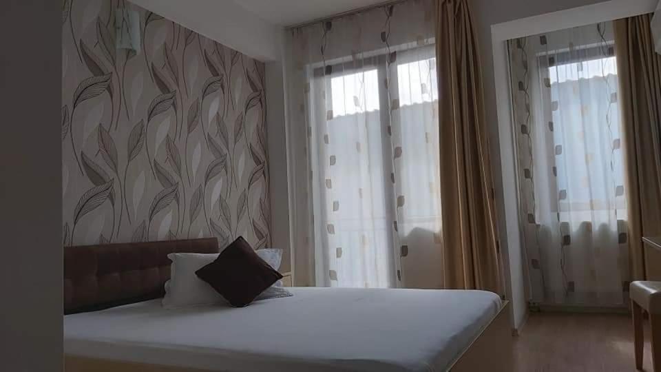 Hotel Story Târgu Jiu Dış mekan fotoğraf